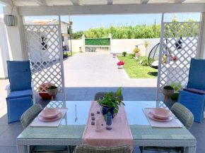 Villa White CLIMATIZZATA con PISCINA e GIARDINO